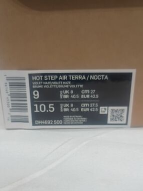 Label on shoe box